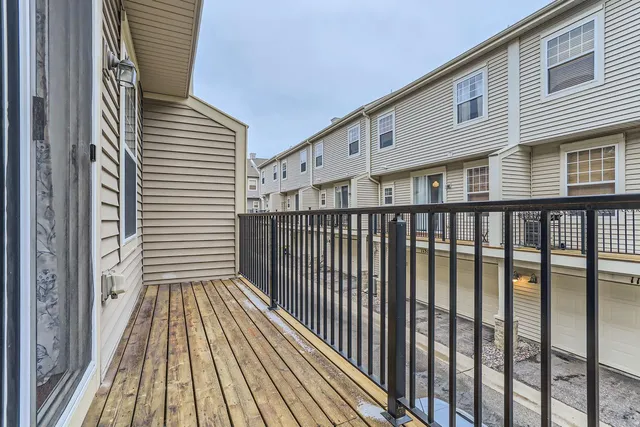 $2,699 | 11322 Stratton Avenue, Unit 93, Eden Prairie, MN 55344