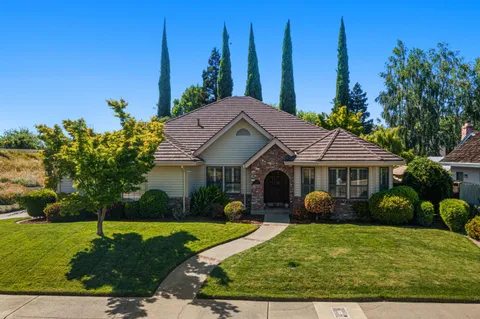 $820,000 | 7720 South Oak Way, Sacramento, CA 95831