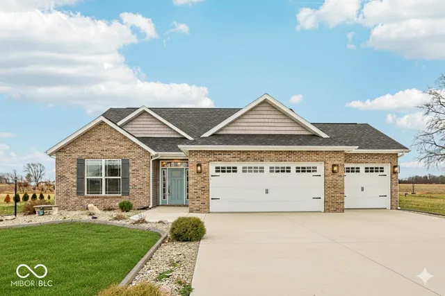 $430,000 | 5569 Sandstone Avenue, Kokomo, IN 46901