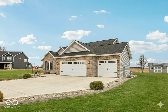 $430,000 | 5569 Sandstone Avenue, Kokomo, IN 46901