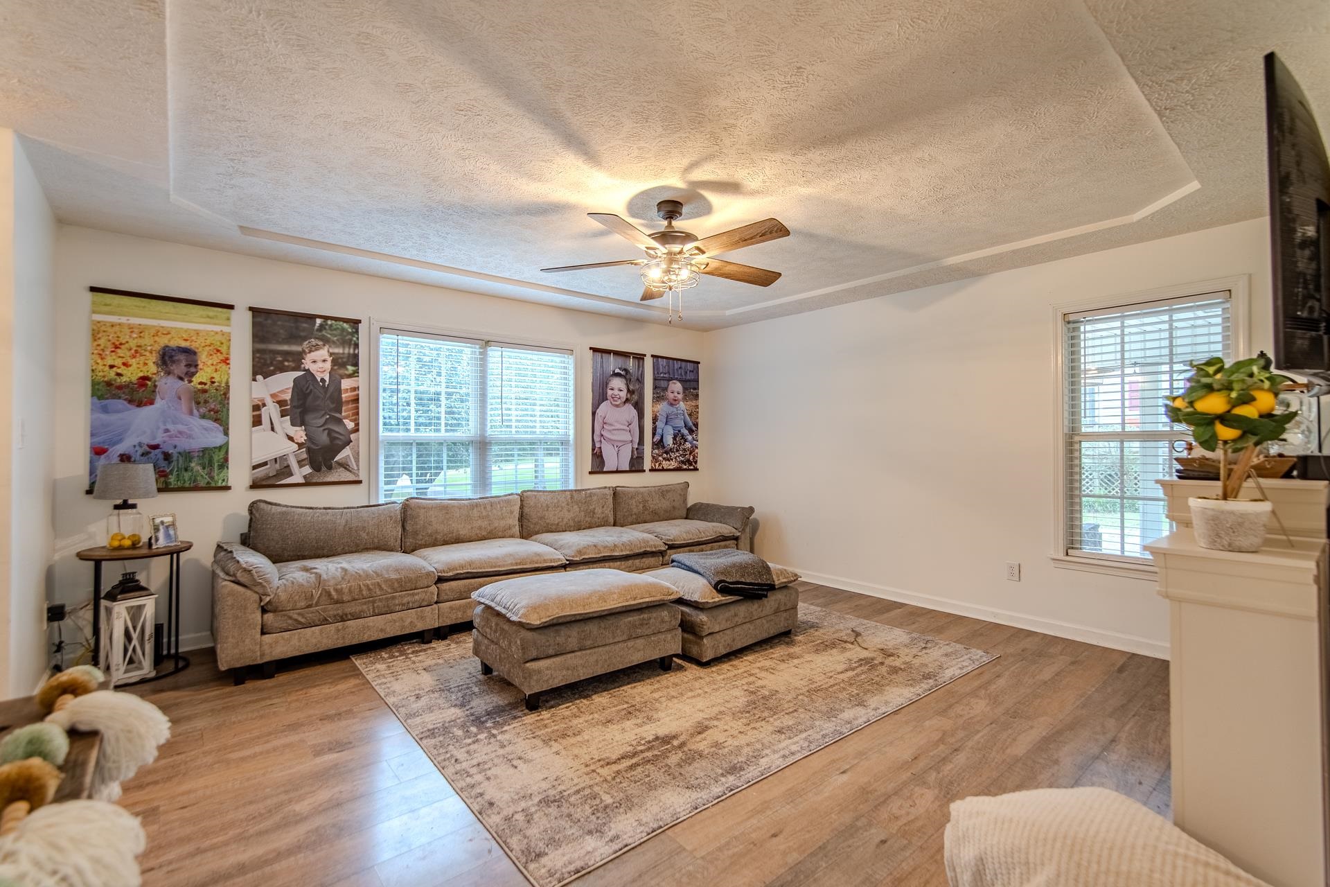 80 Tom Way Savannah, TN 38372 - Photo 14 of 33 a living room with furniture and a large window