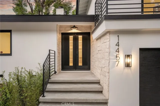 $1,795,000 | 14457 Glorietta Drive, Sherman Oaks, CA 91423