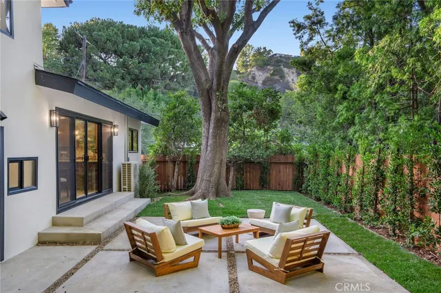 $1,795,000 | 14457 Glorietta Drive, Sherman Oaks, CA 91423