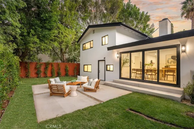 $1,795,000 | 14457 Glorietta Drive, Sherman Oaks, CA 91423