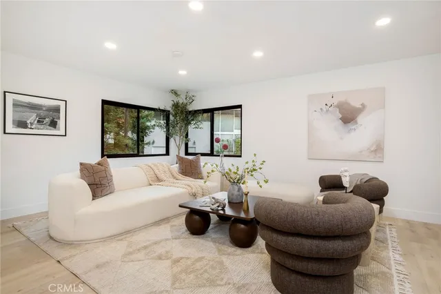 $1,795,000 | 14457 Glorietta Drive, Sherman Oaks, CA 91423