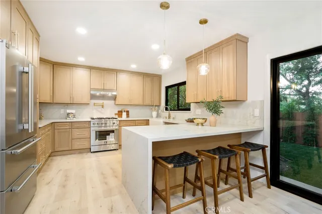 $1,795,000 | 14457 Glorietta Drive, Sherman Oaks, CA 91423