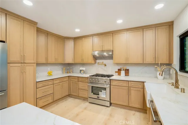 $1,795,000 | 14457 Glorietta Drive, Sherman Oaks, CA 91423