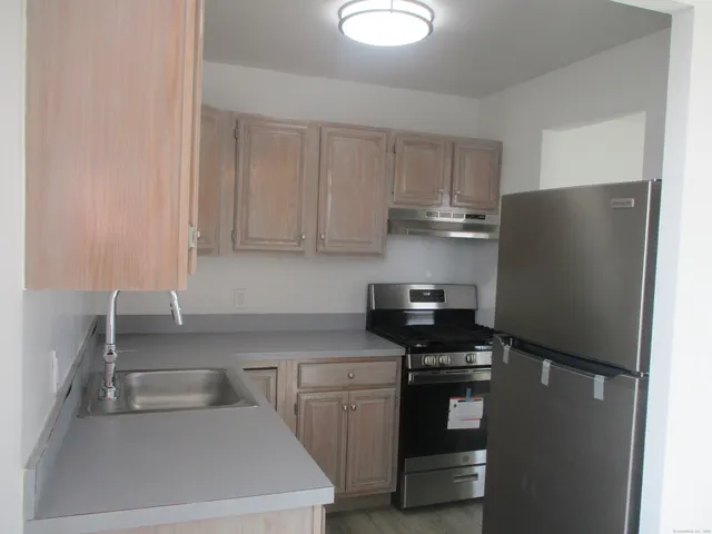 $1,975 | 1 Walter Avenue, Unit 15, Norwalk, CT 06851