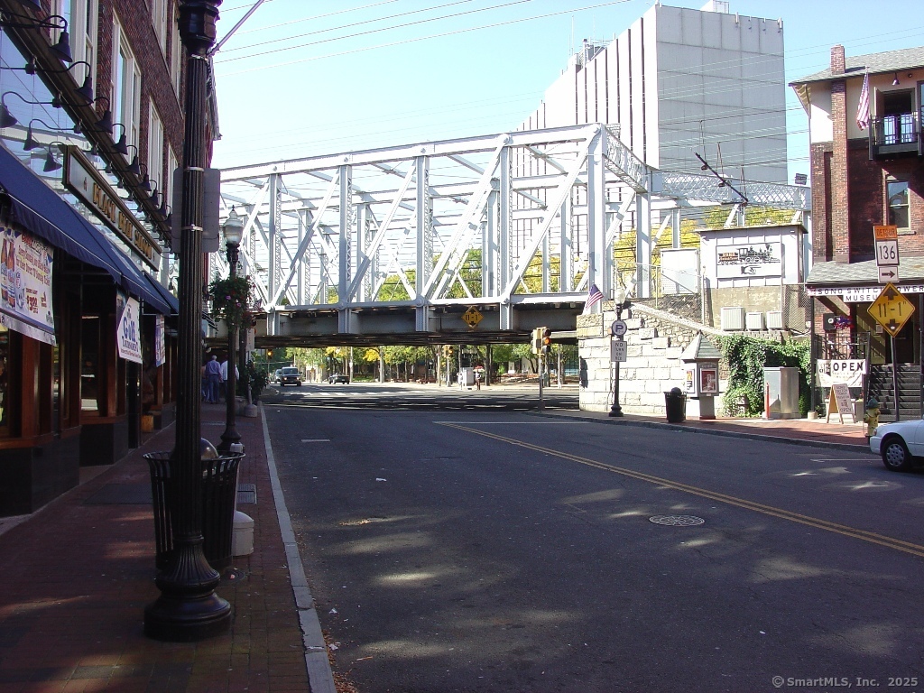 1 Walter Avenue, Unit 15 Norwalk, CT 06851 - Photo 22 of 27