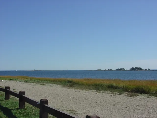 $1,975 | 1 Walter Avenue, Unit 15, Norwalk, CT 06851