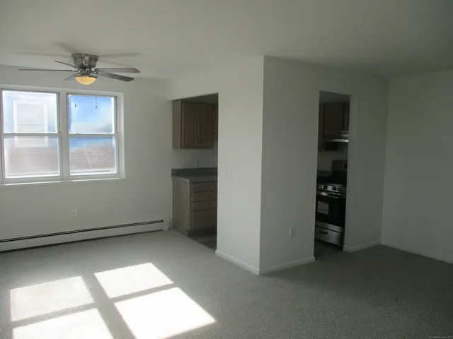 $1,975 | 1 Walter Avenue, Unit 15, Norwalk, CT 06851