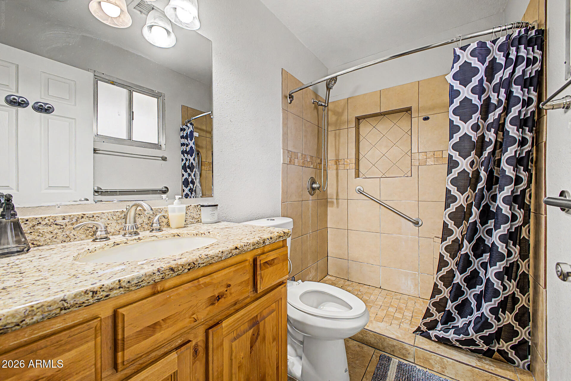 2914 West Redfield Road Phoenix, AZ 85053 - Photo 6 of 13 17-Redfield