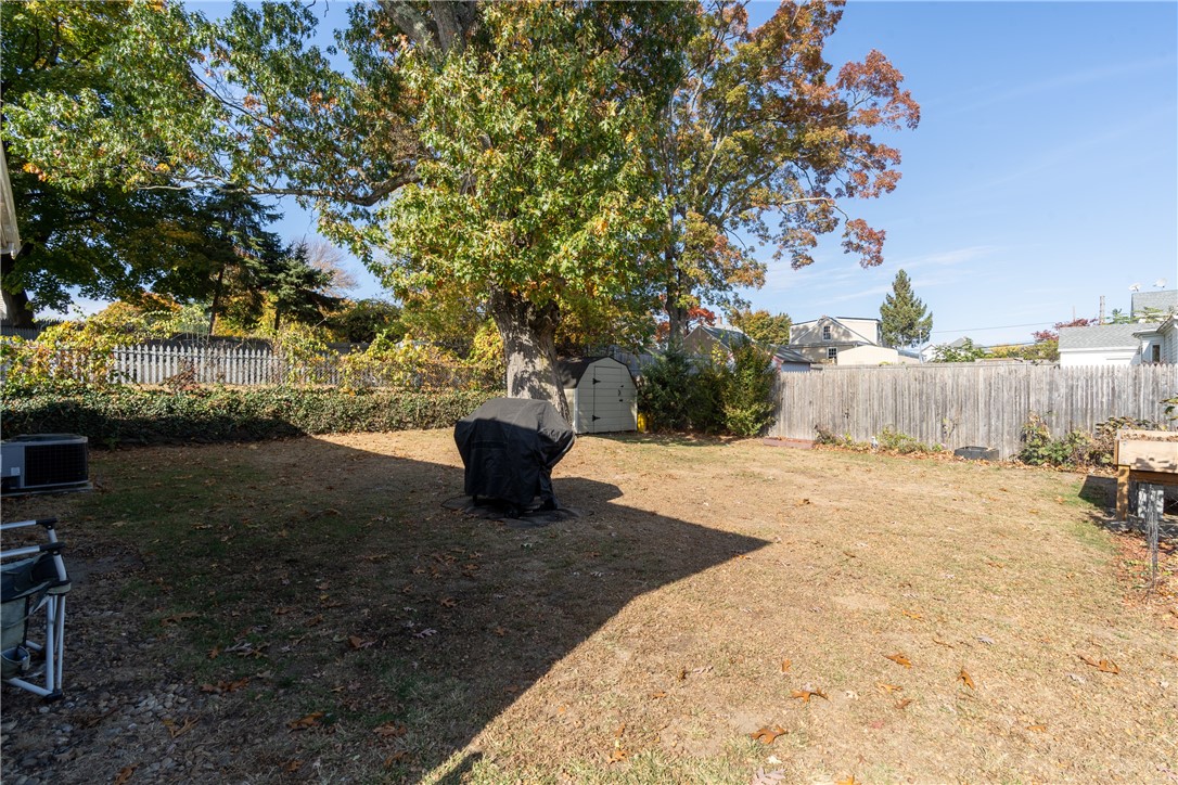 79 Morris Avenue Pawtucket, RI 02860 - Photo 6 of 24 Gallery Image 6