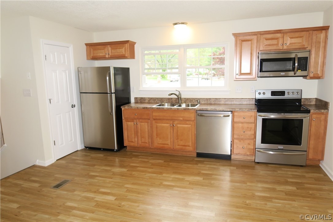 9615 Heather Ridge North Chesterfield, VA 23237 - Photo 8 of 18 Gallery Image 8