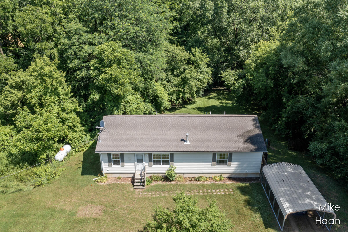 16842 White Road Bailey, MI 49303 - Photo 22 of 31 IMG_1020