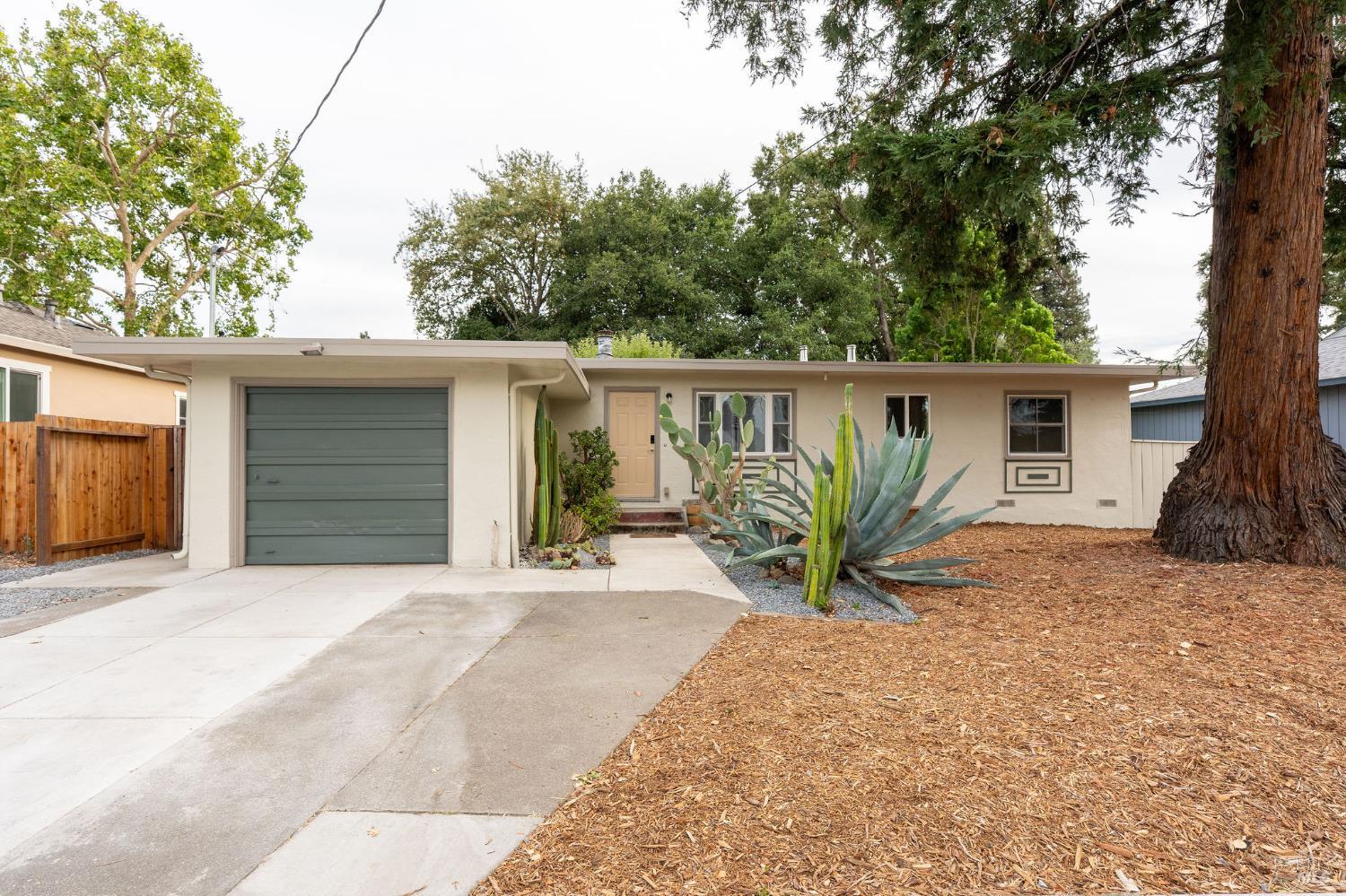 732 Pacific Avenue Santa Rosa, CA 95404 - Photo 1 of 33 Gallery Image 1