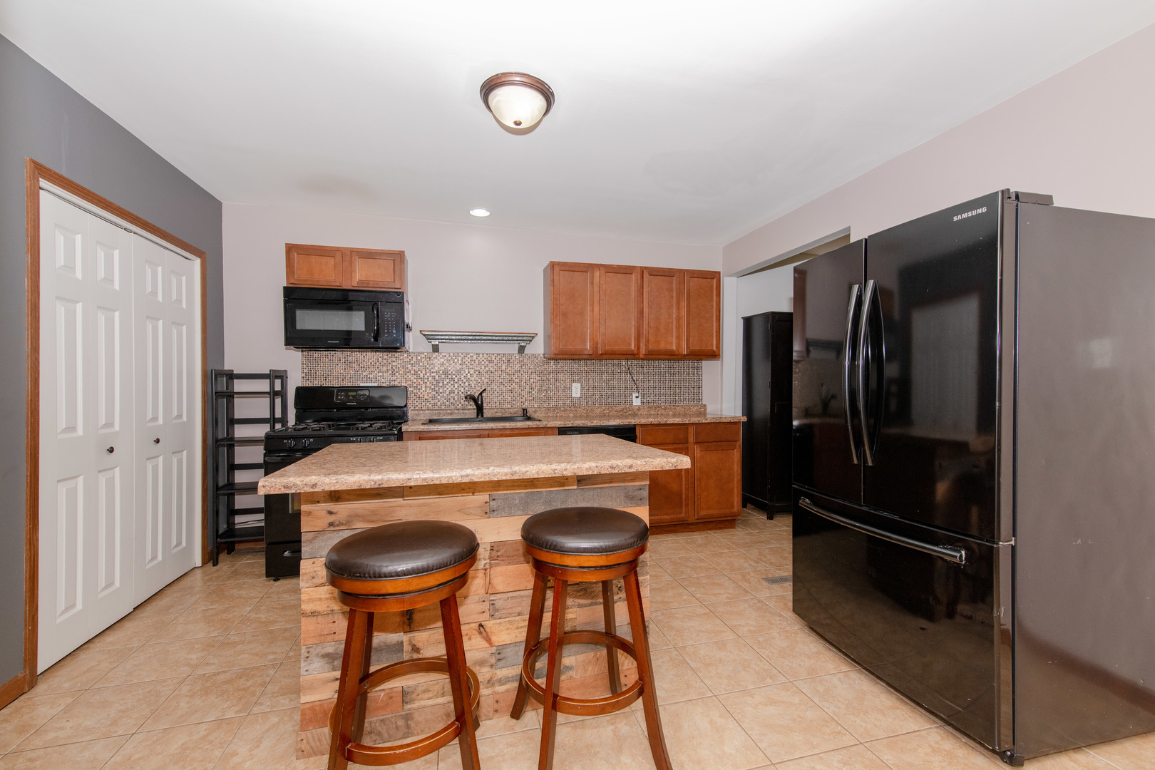 511 Armstrong Street Morris, IL 60450 - Photo 10 of 23