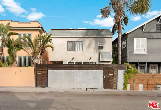 $1,849,000 | 125 Brooks Avenue, Venice, CA 90291