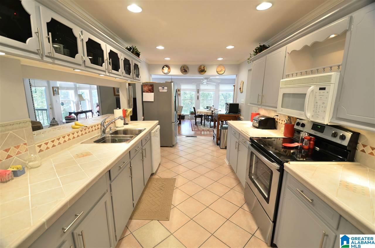 4 Ridge Drive Pelham, AL 35124 - Photo 12 of 46