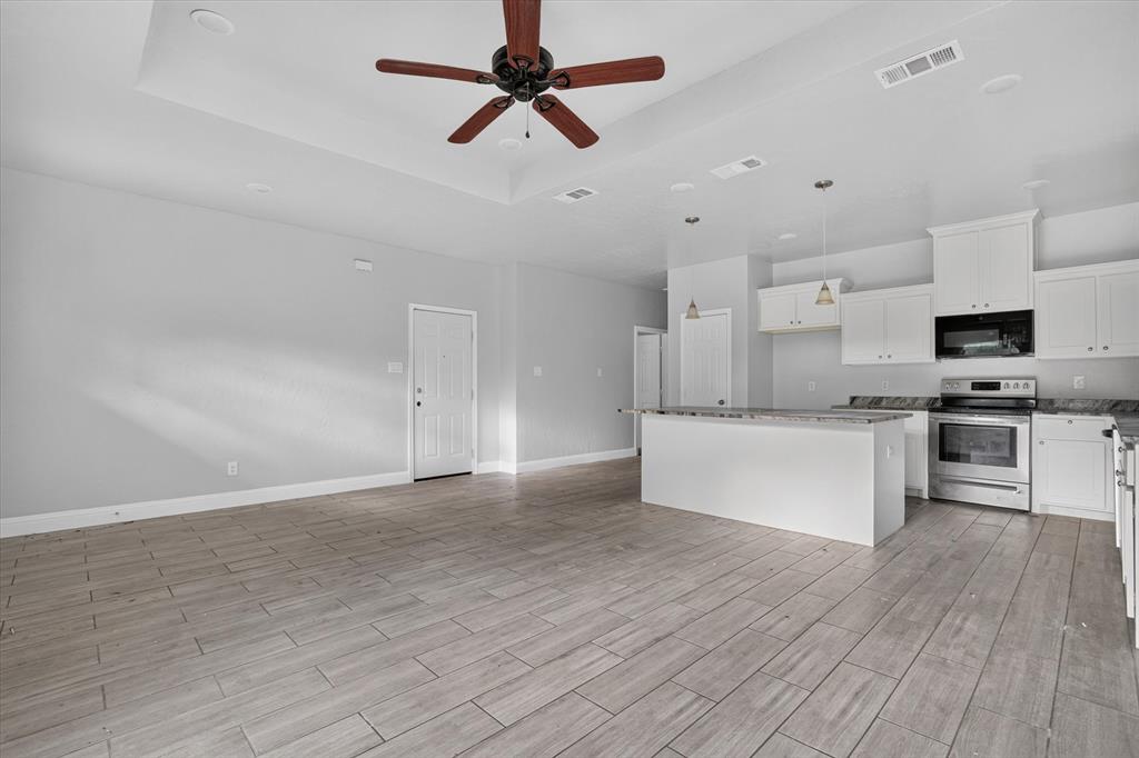 4102 Gordon Street Greenville, TX 75401 - Photo 3 of 28 Gallery Image 3