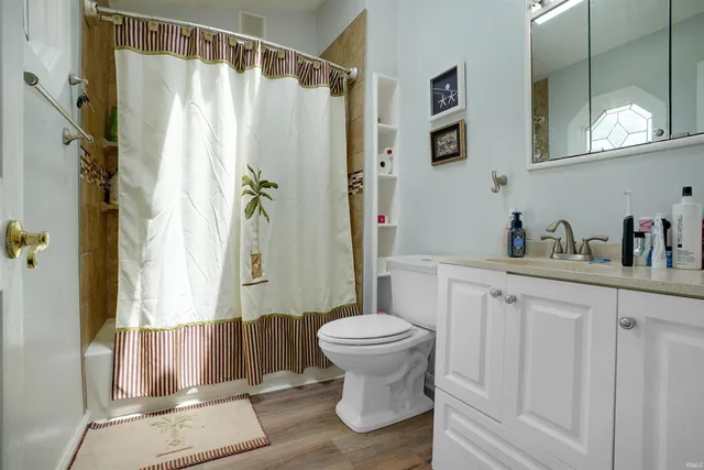 $355,900 | 6001 Felstead Road, Evansville, IN 47712