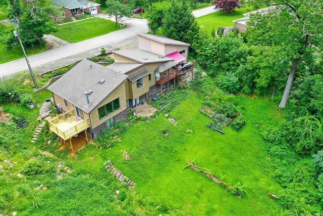 $355,900 | 6001 Felstead Road, Evansville, IN 47712