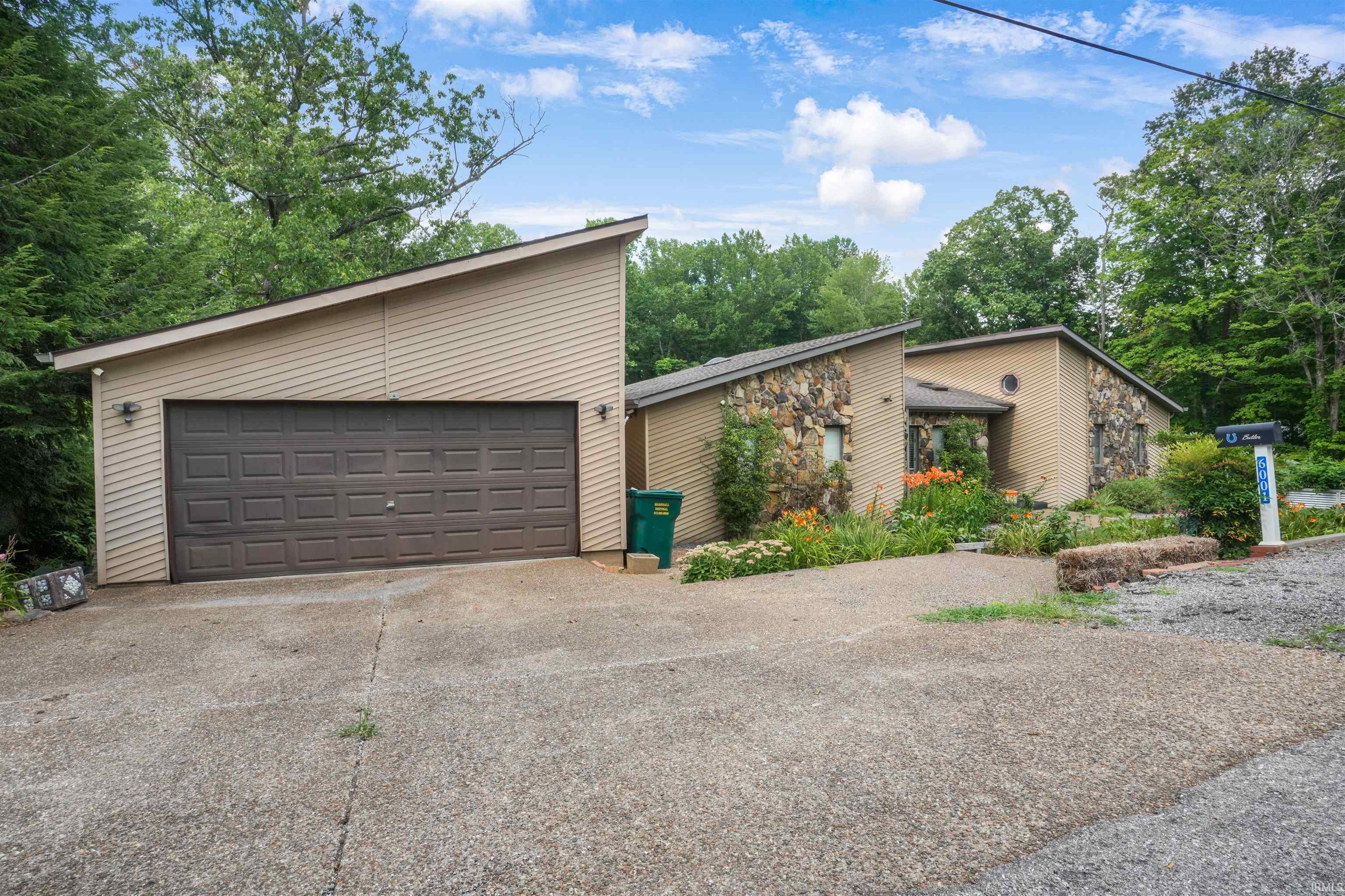 6001 Felstead Road Evansville, IN 47712 - Photo 3 of 29