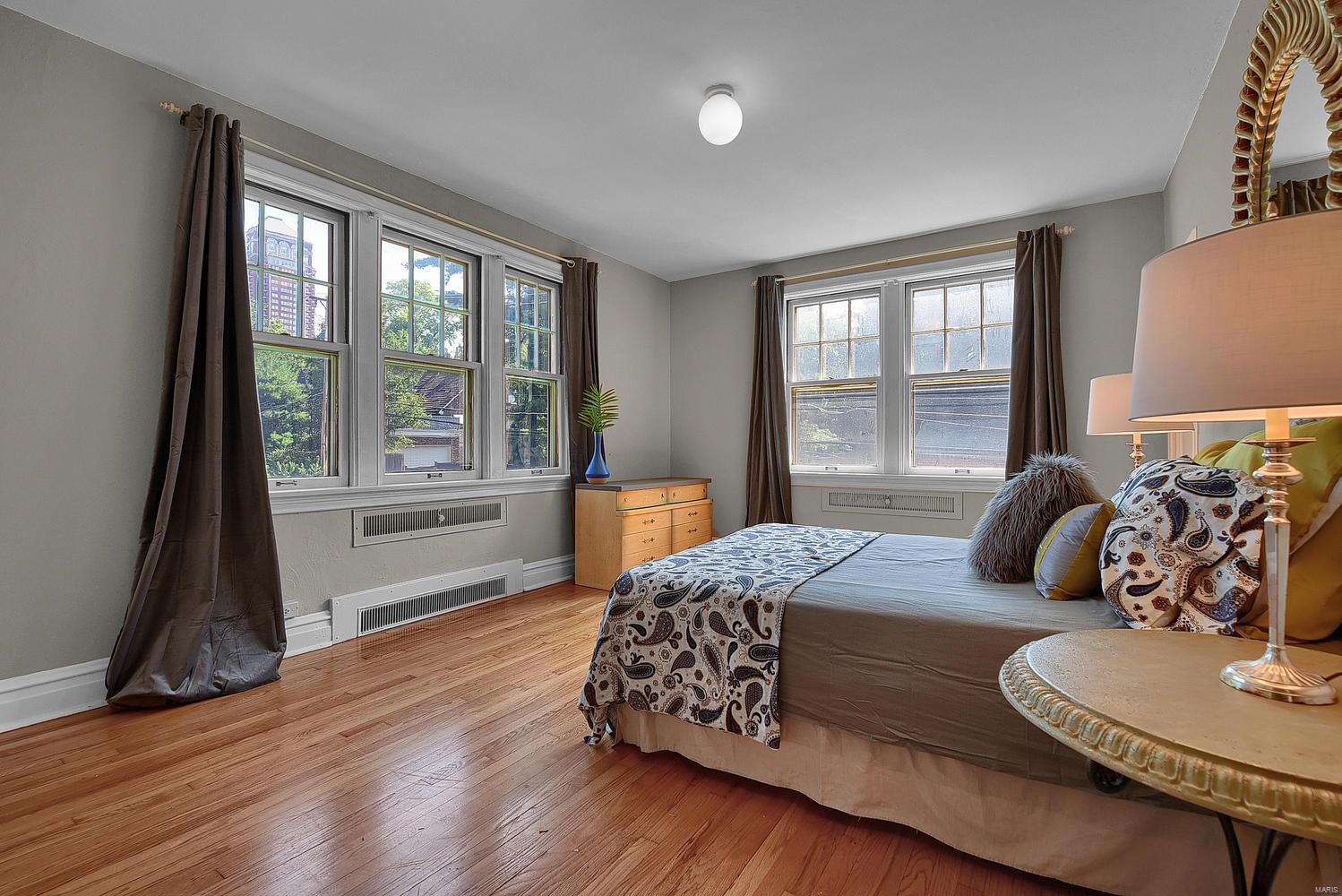 432 South Hanley Road St. Louis, MO 63105 - Photo 14 of 27