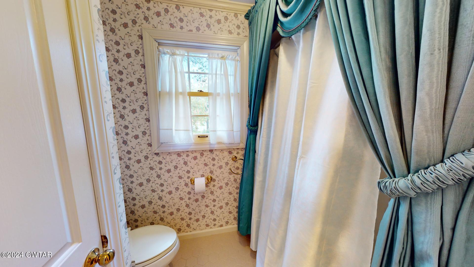 1005 Valley Road Dyersburg, TN 38024 - Photo 22 of 28 1005-Valley-Rd-07182024_152403