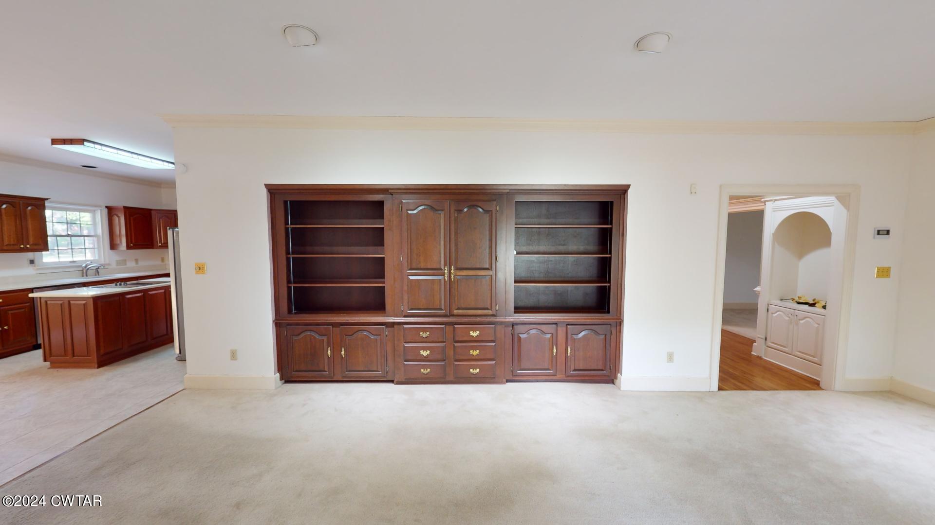 1005 Valley Road Dyersburg, TN 38024 - Photo 7 of 28 1005-Valley-Dr-09252024_105655
