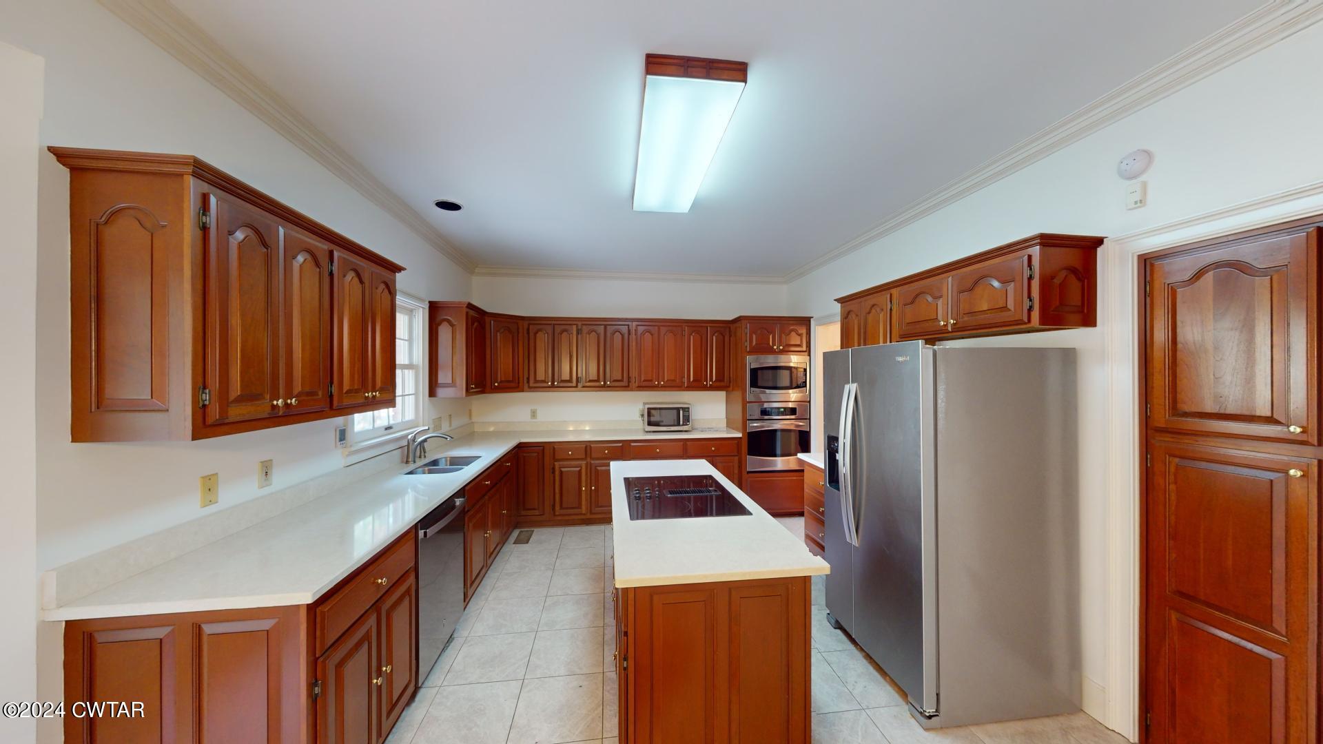 1005 Valley Road Dyersburg, TN 38024 - Photo 10 of 28 1005-Valley-Dr-09252024_105725