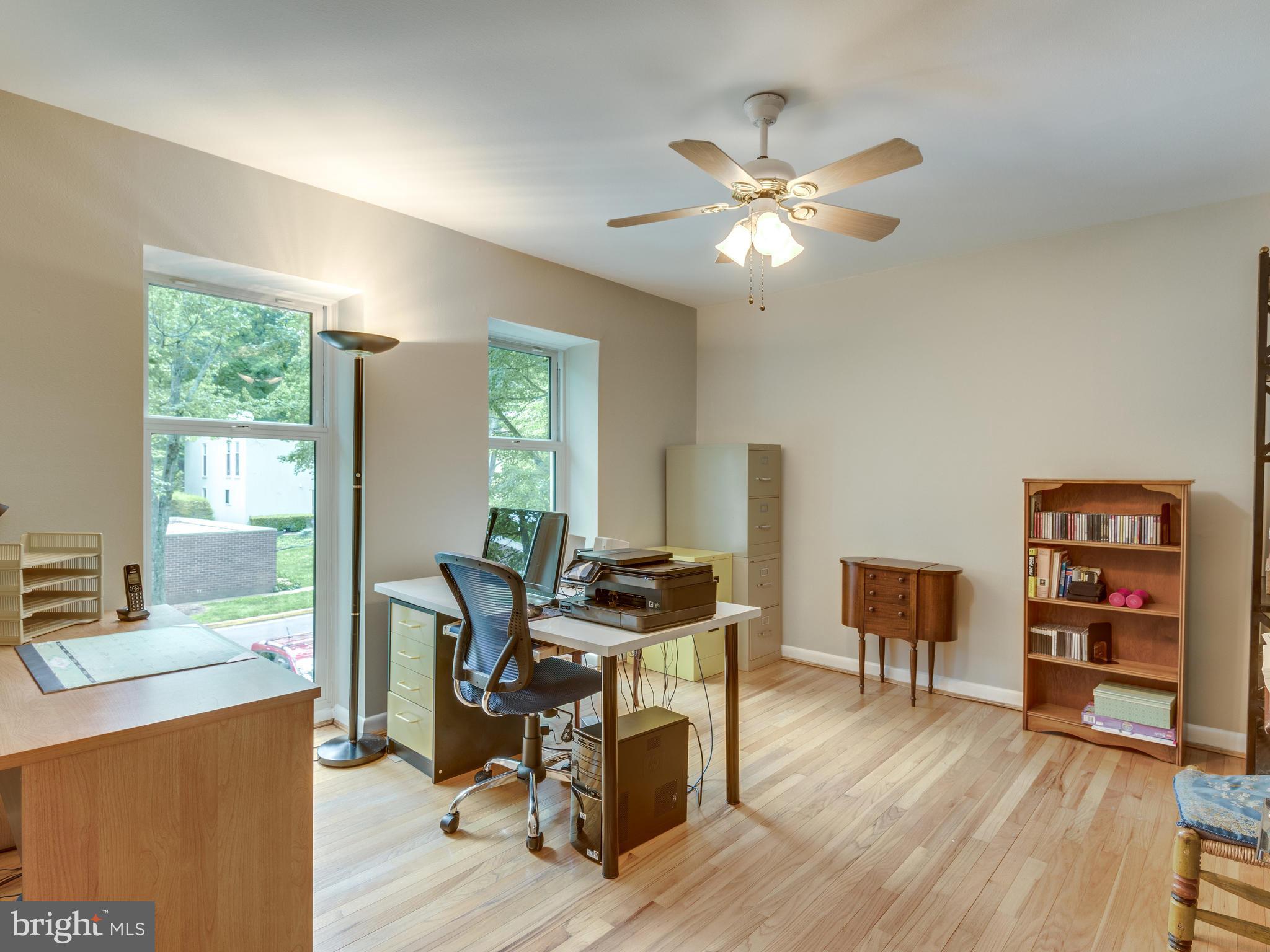 1672 Wainwright Drive Reston, VA 20190 - Photo 15 of 30 Bedroom