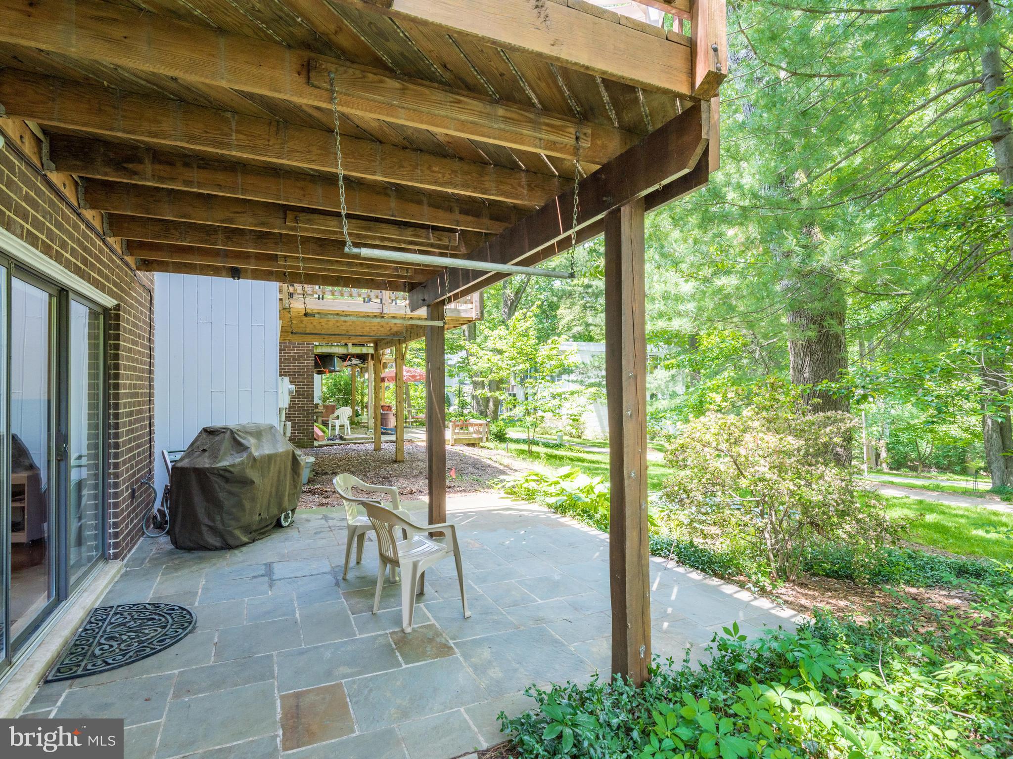 1672 Wainwright Drive Reston, VA 20190 - Photo 27 of 30 Exterior (Rear)