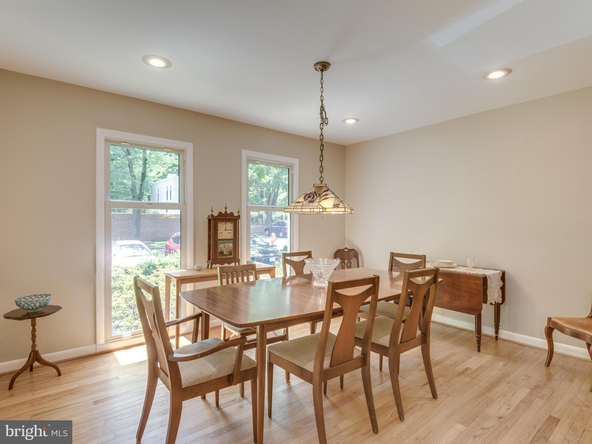 1672 Wainwright Drive Reston, VA 20190 - Photo 7 of 30 Dining Room
