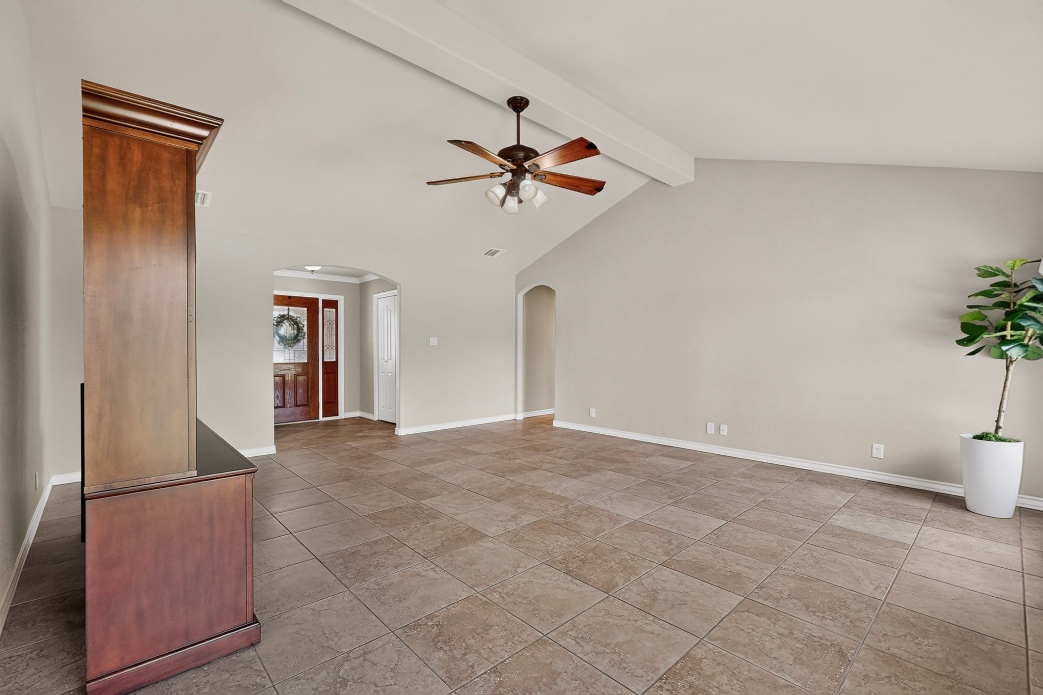 350 Richard Road Georgetown, TX 78626 - Photo 6 of 31 Has fan and vaulted ceoling