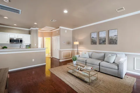$315,000 | 3209 Chenevert Street, Houston, TX 77004