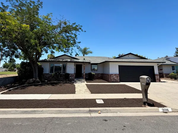 $454,900 | 2096 East Sierra Avenue, Fresno, CA 93710