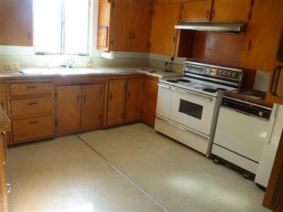 528 South Rice Road Ojai, CA 93023 - Photo 6 of 15 a utility room with sink dryer and washer