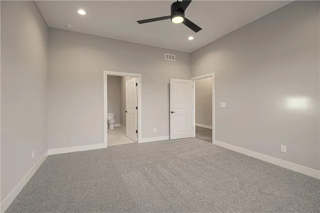 $623,830 | 4624 Southwest Robinson Drive, Lee's Summit, MO 64083