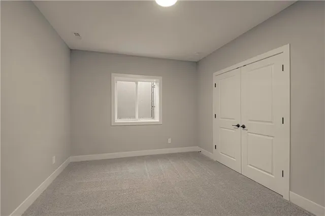 $623,830 | 4624 Southwest Robinson Drive, Lee's Summit, MO 64083