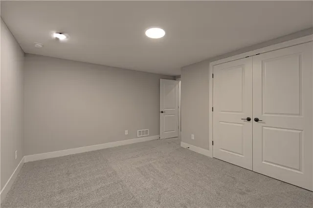 $623,830 | 4624 Southwest Robinson Drive, Lee's Summit, MO 64083