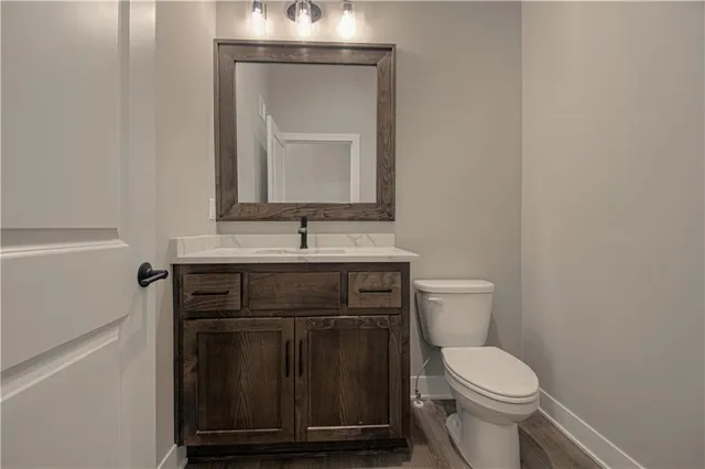 $623,830 | 4624 Southwest Robinson Drive, Lee's Summit, MO 64083