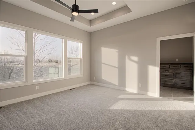 $623,830 | 4624 Southwest Robinson Drive, Lee's Summit, MO 64083