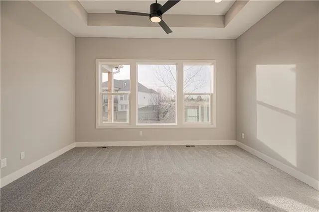 $623,830 | 4624 Southwest Robinson Drive, Lee's Summit, MO 64083