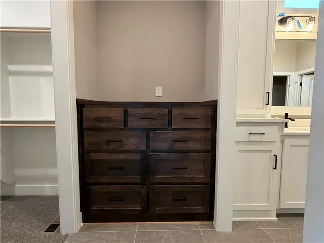 $623,830 | 4624 Southwest Robinson Drive, Lee's Summit, MO 64083