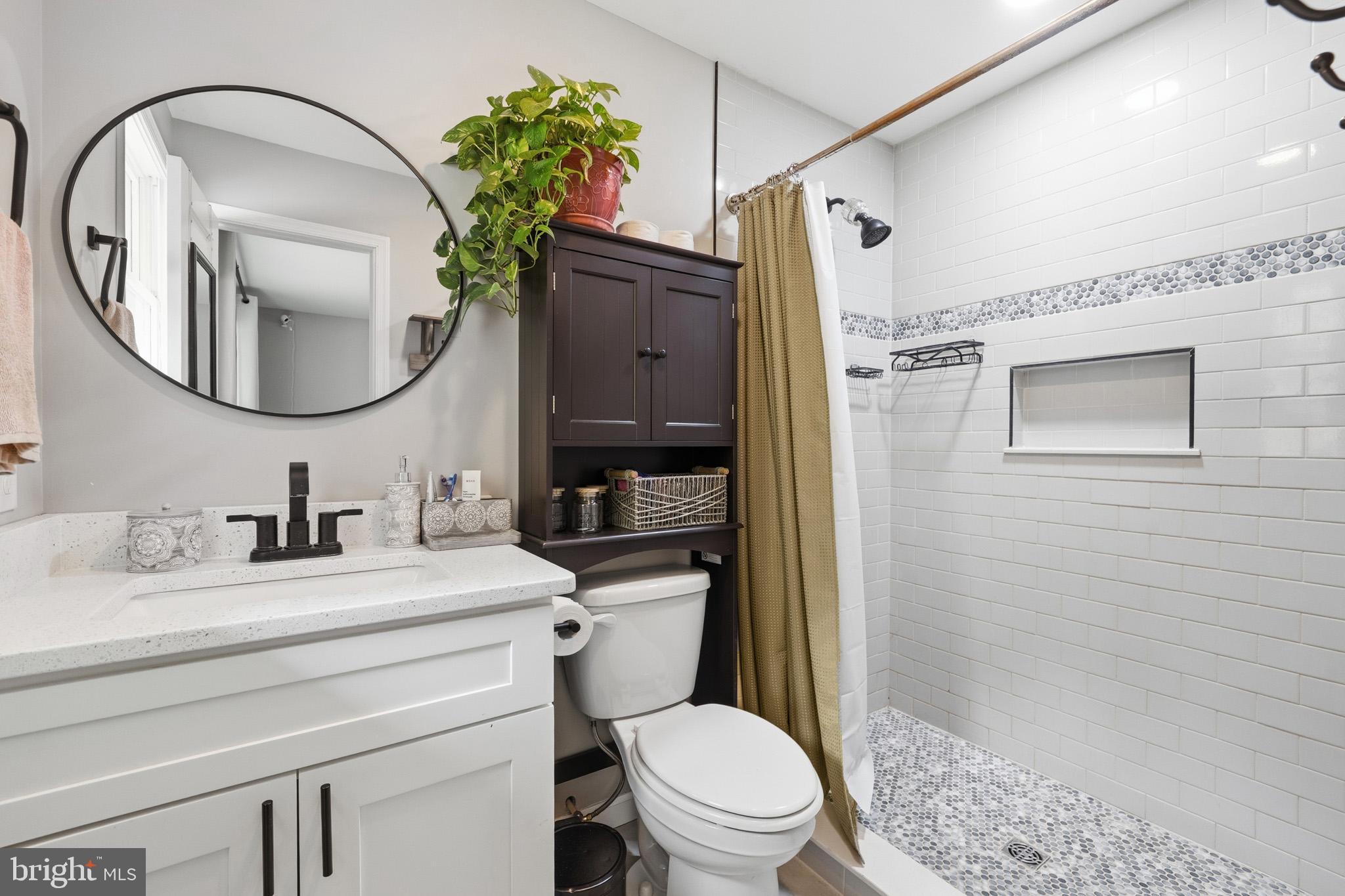 11450 Little Cove Point Road Lusby, MD 20657 - Photo 27 of 68 Primary bathroom