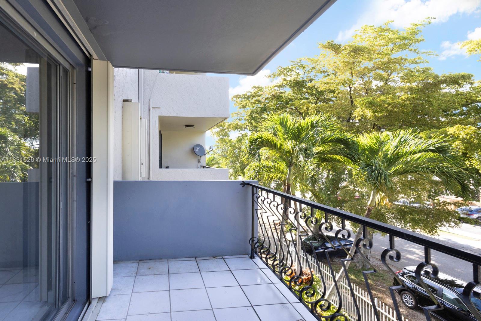 3181 Southwest 13th Street, Unit 314 Miami, FL 33145 - Photo 4 of 16