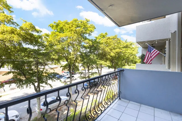 $199,900 | 3181 Southwest 13th Street, Unit 314, Miami, FL 33145