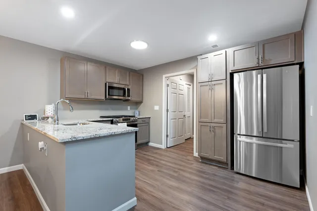 $2,400 | 11070 Brookwood Lane, Taylor, MI 48180