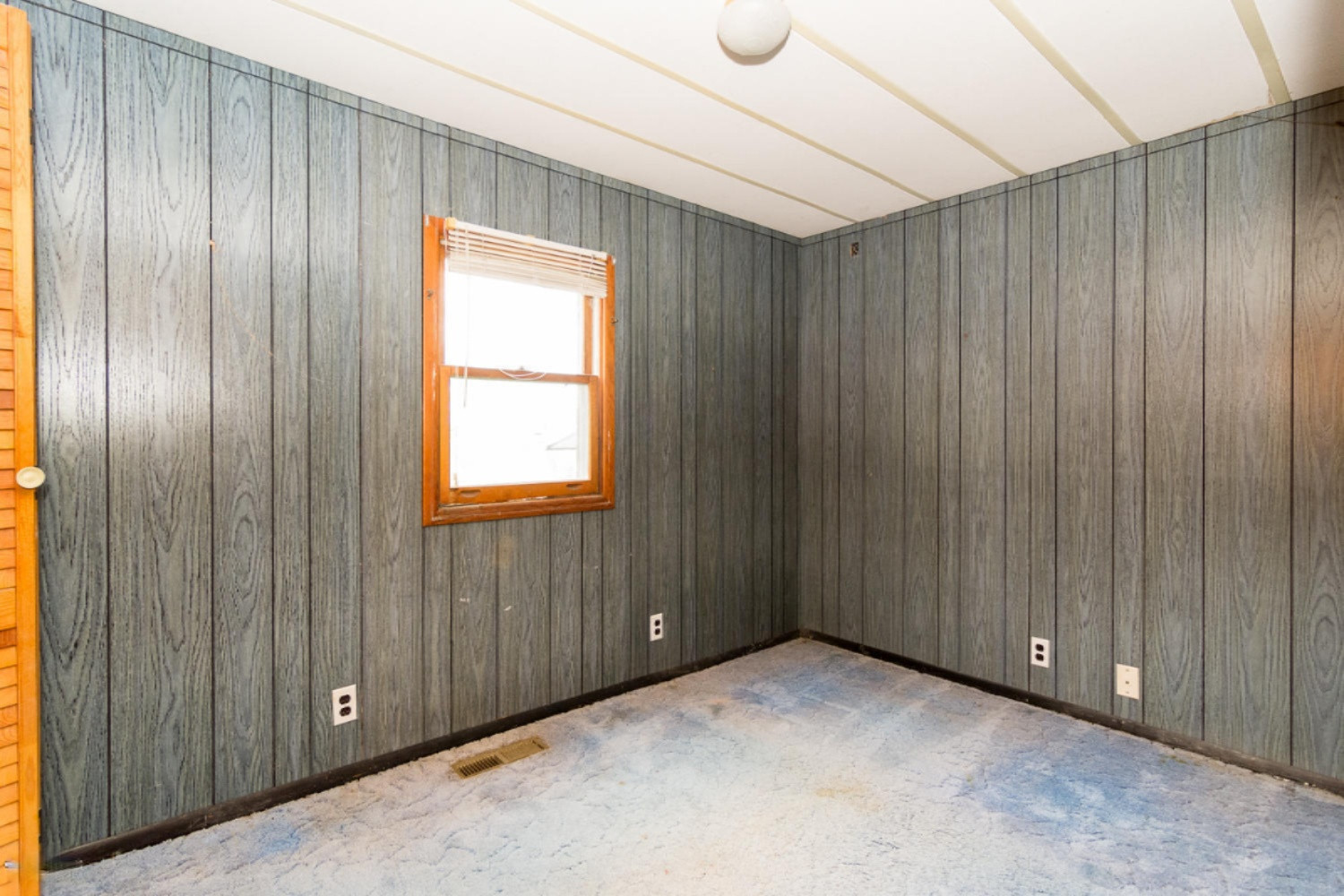 2563 Juniper Road Niles, MI 49120 - Photo 12 of 21 2563 Juniper Rd Niles MI 49120-large-012
